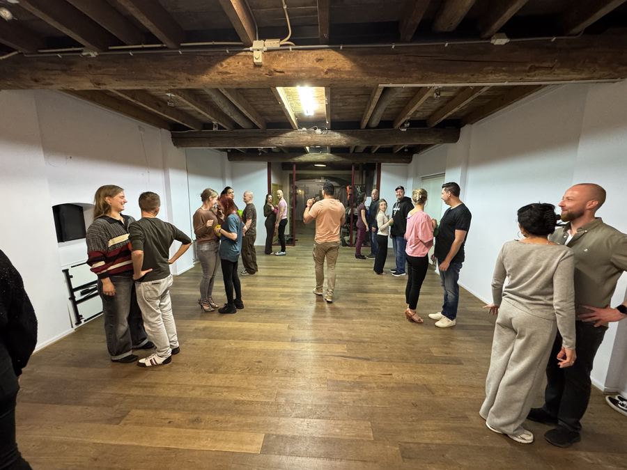 Kizomba Evolution group class